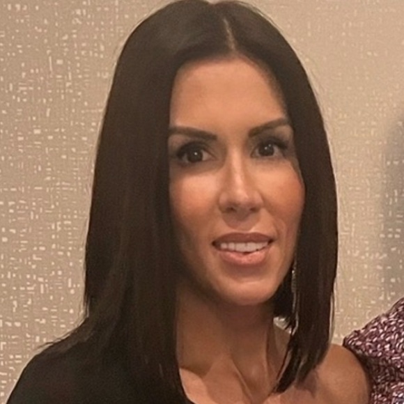 Meet your Posher, Alicia - Picture 1 of 1